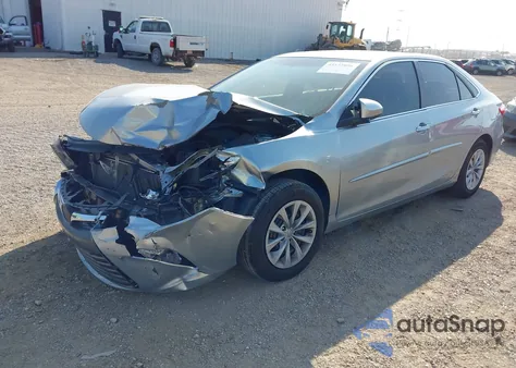 2016 Toyota Camry Le z USA, uszkodzony, nr VIN 4T4BF1FK6GR544108